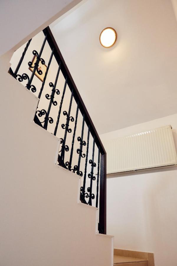 Apartament Modern Braşov Extérieur photo