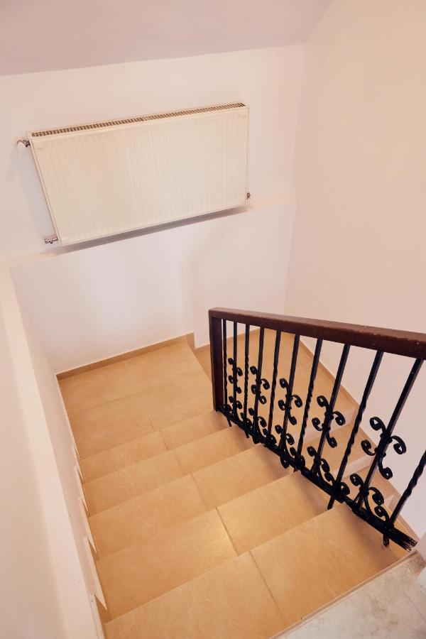 Apartament Modern Braşov Extérieur photo