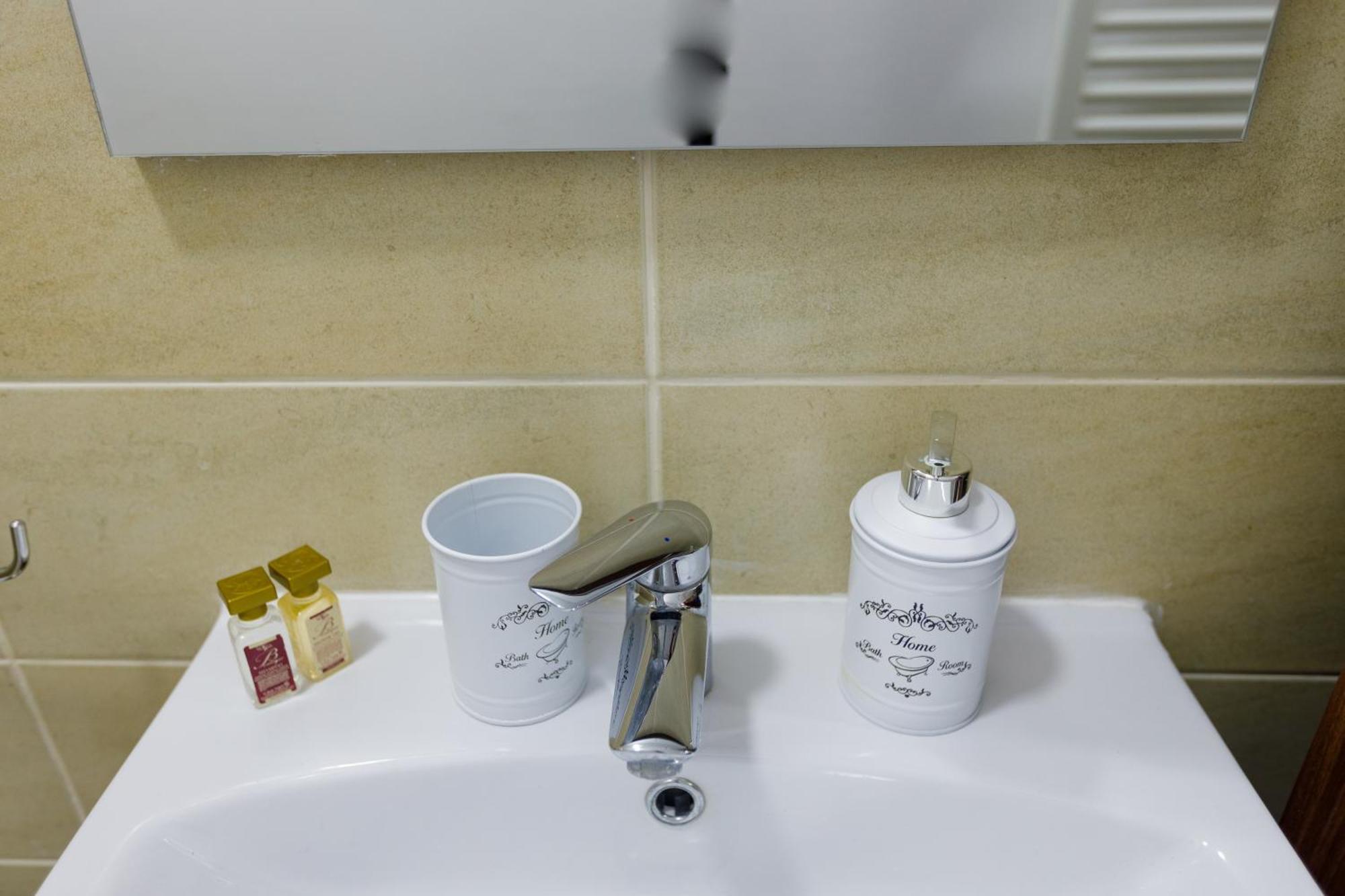 Apartament Modern Braşov Extérieur photo