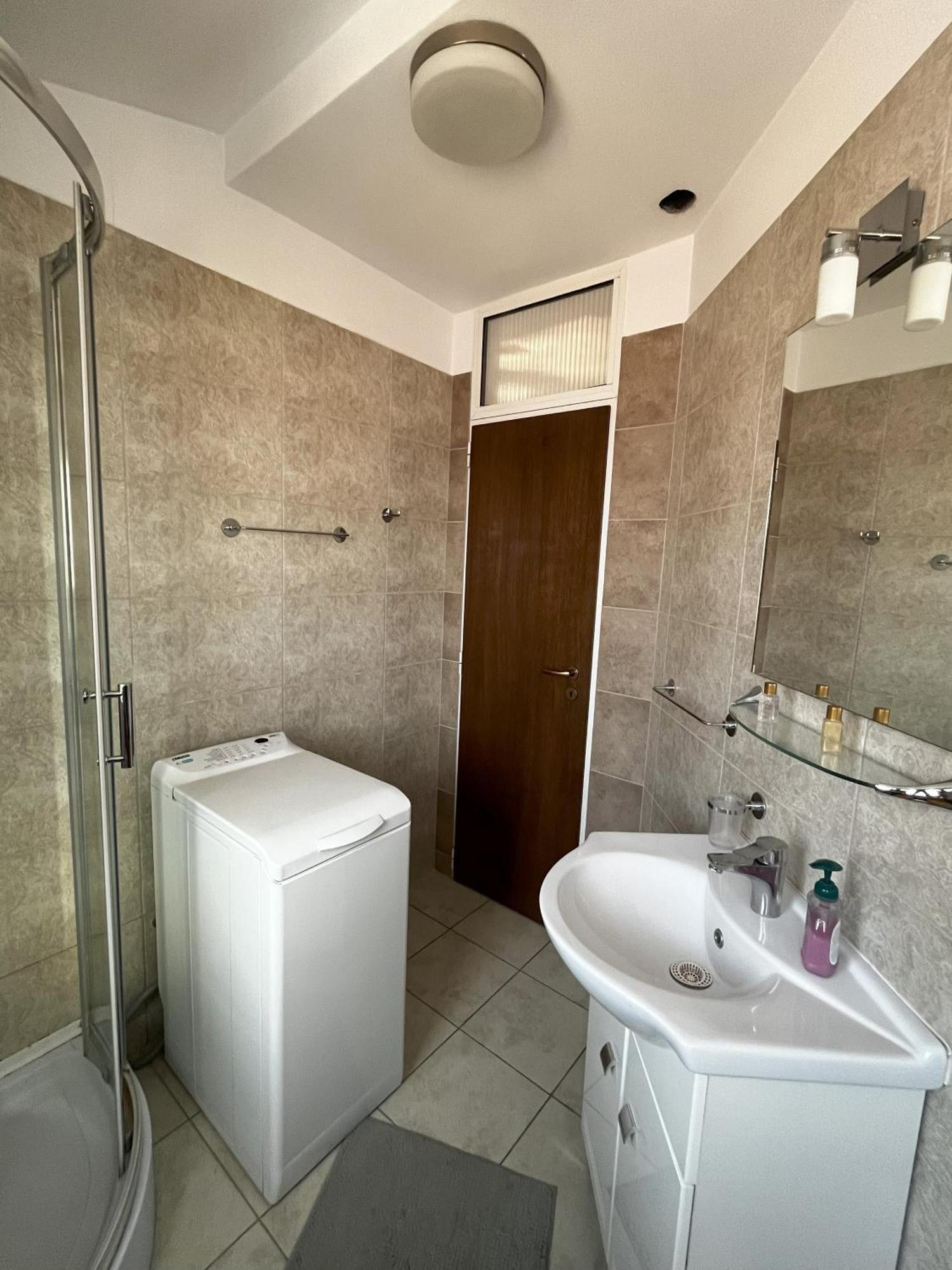Apartament Modern Braşov Extérieur photo