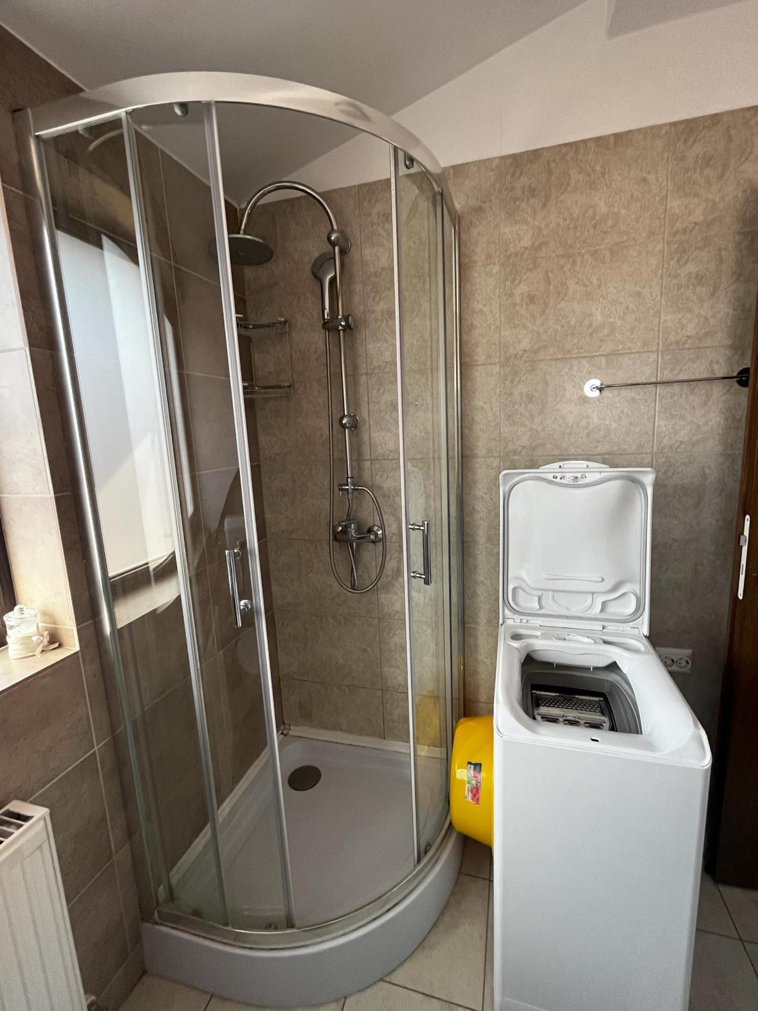 Apartament Modern Braşov Extérieur photo